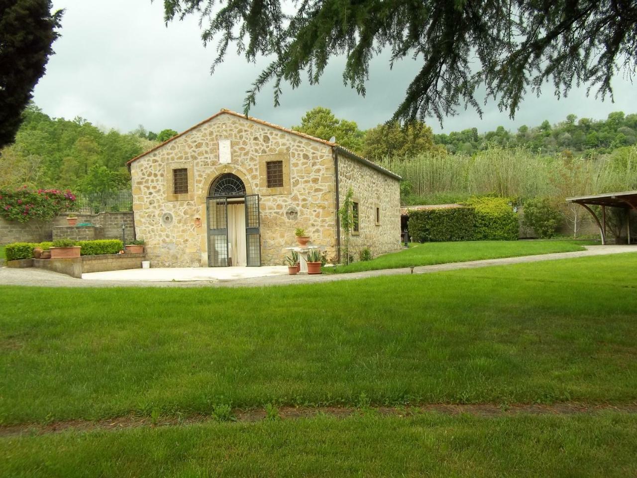 Beautiful Villa In Maremma Farnese Exterior foto